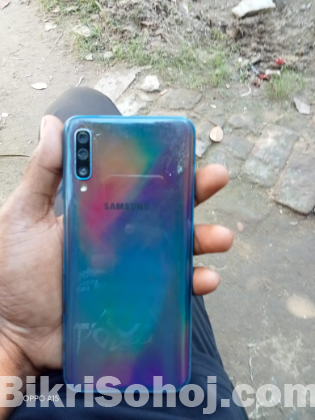 Samsung A50